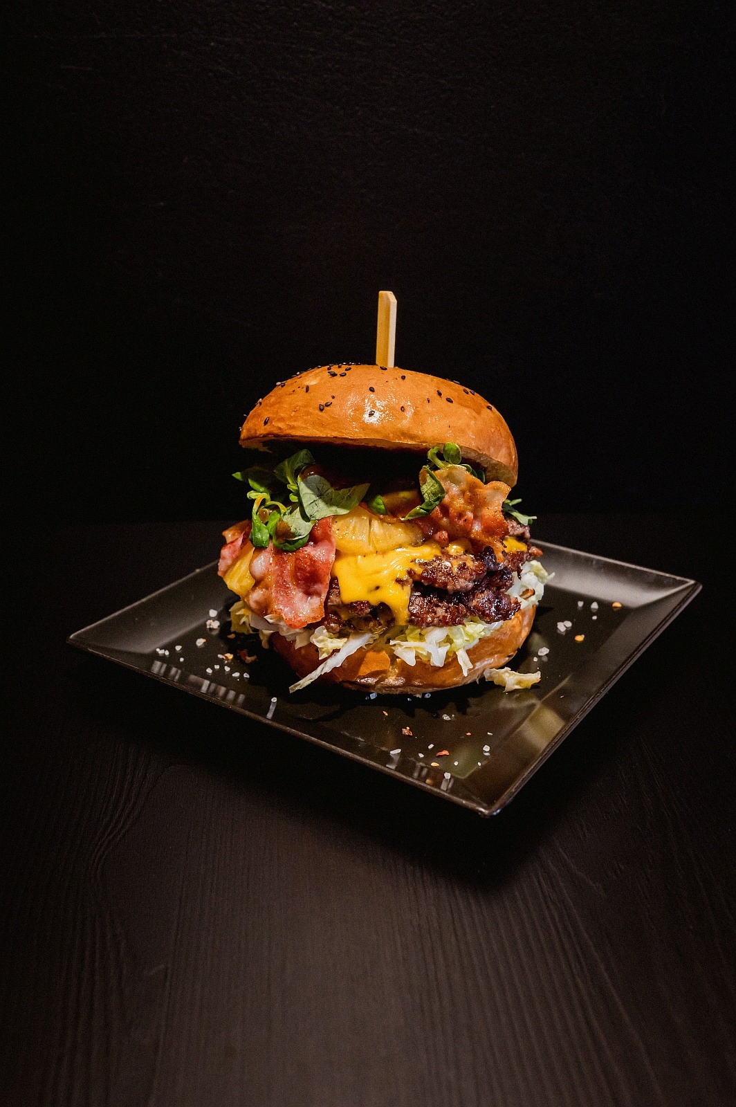caprice burger mini